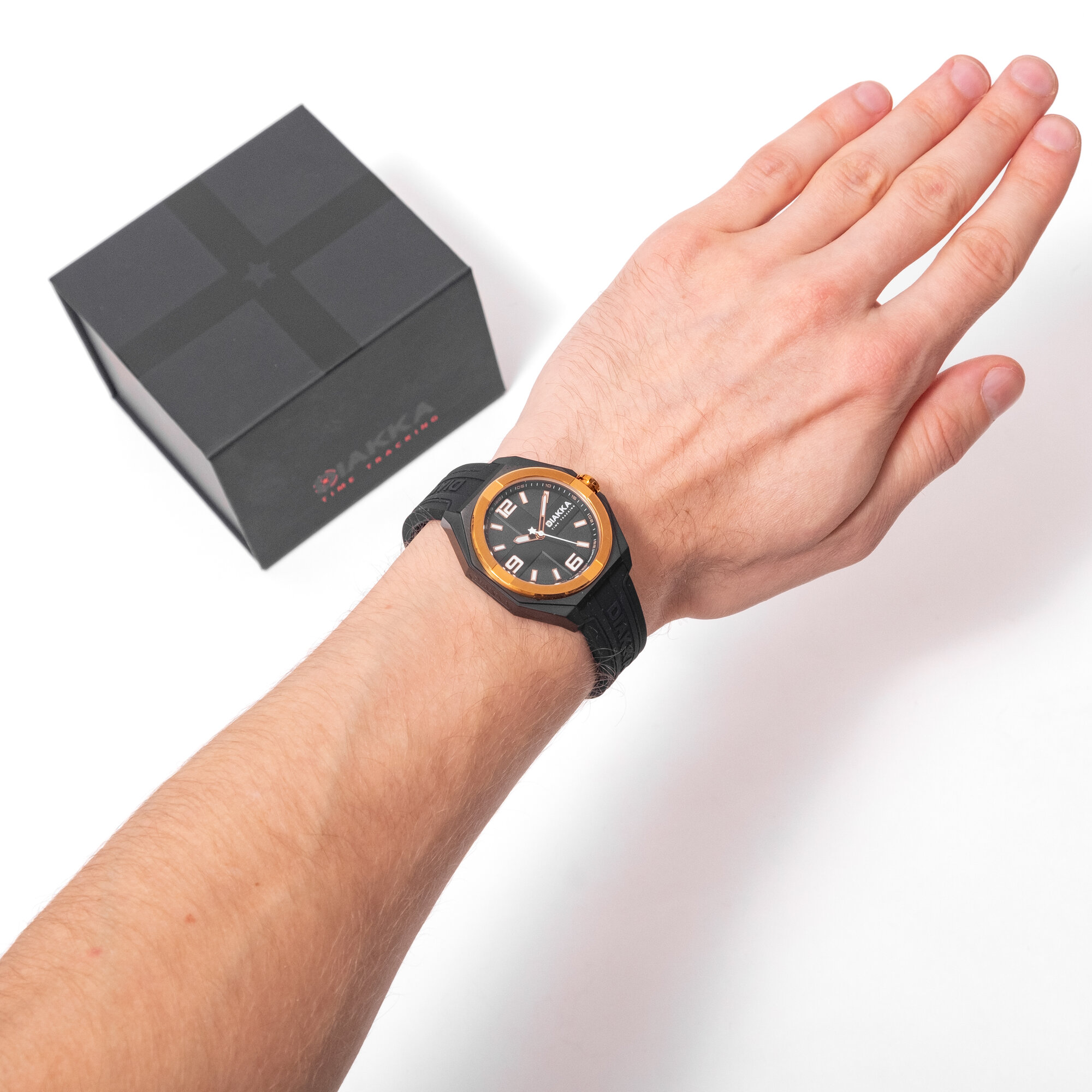 Наручные часы, черный/золотой — фото 1