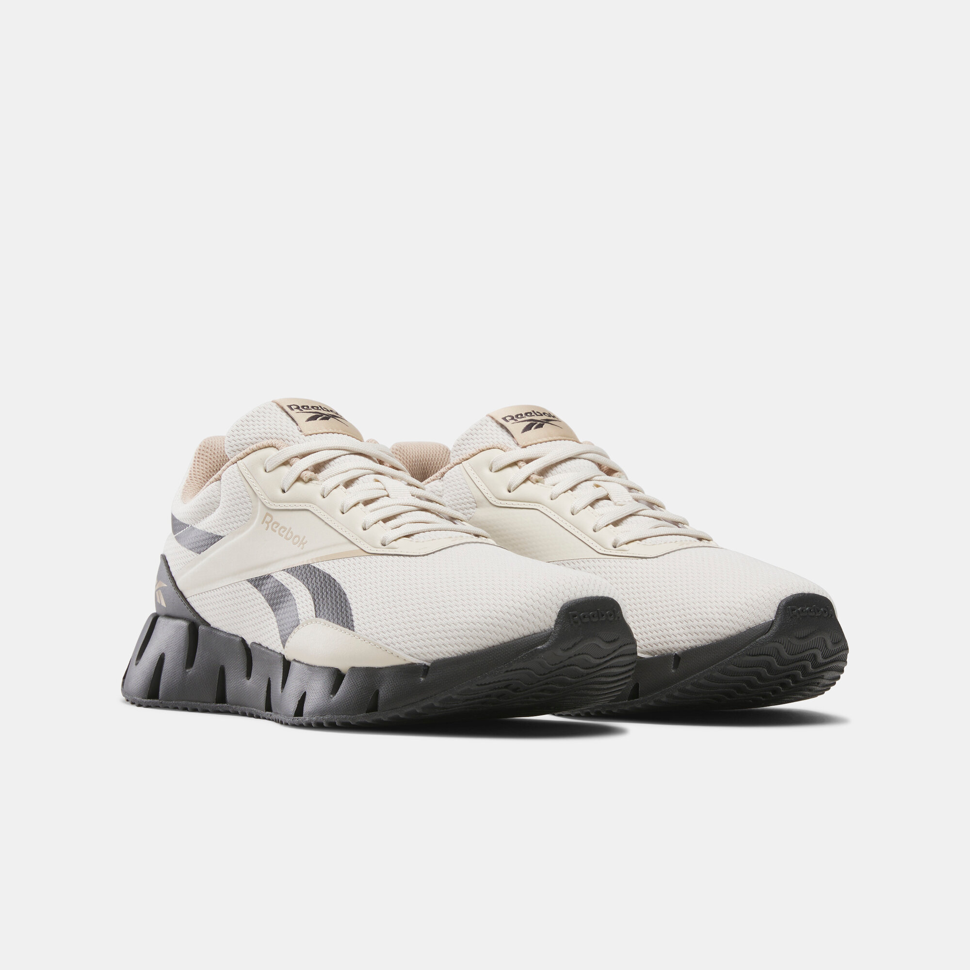 Кроссовки Reebok Zig Dynamica STR, размер 9 US, бежевый/черный — фото 1