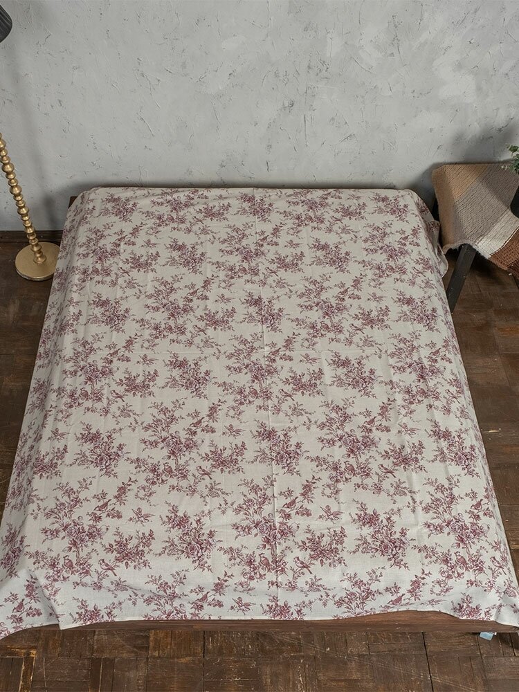 фото Простынь льняная Райский сад / бежево-красный