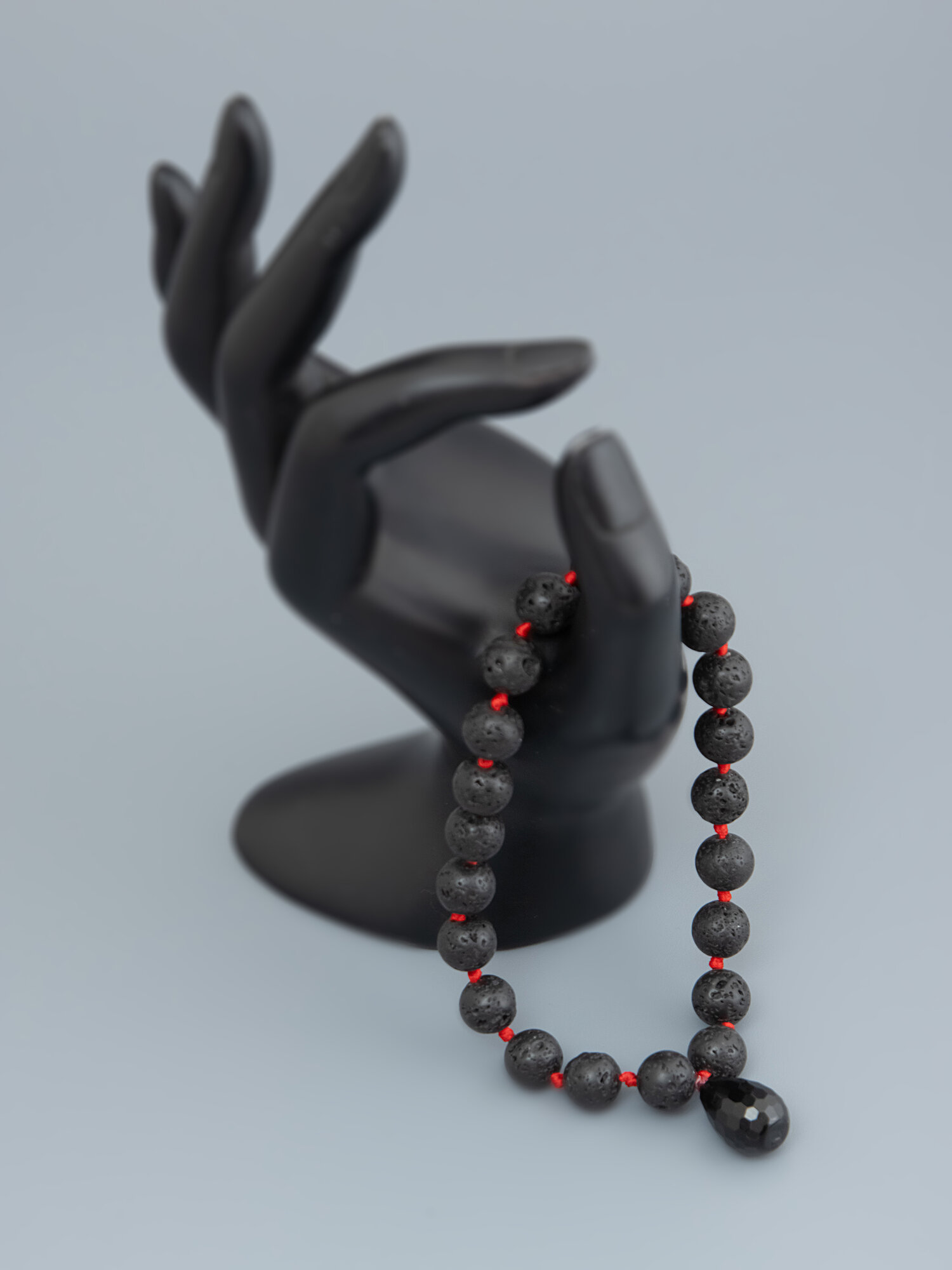Чётки ЖемАрт, вулканическая лава, агат, черный/красный — фото 1