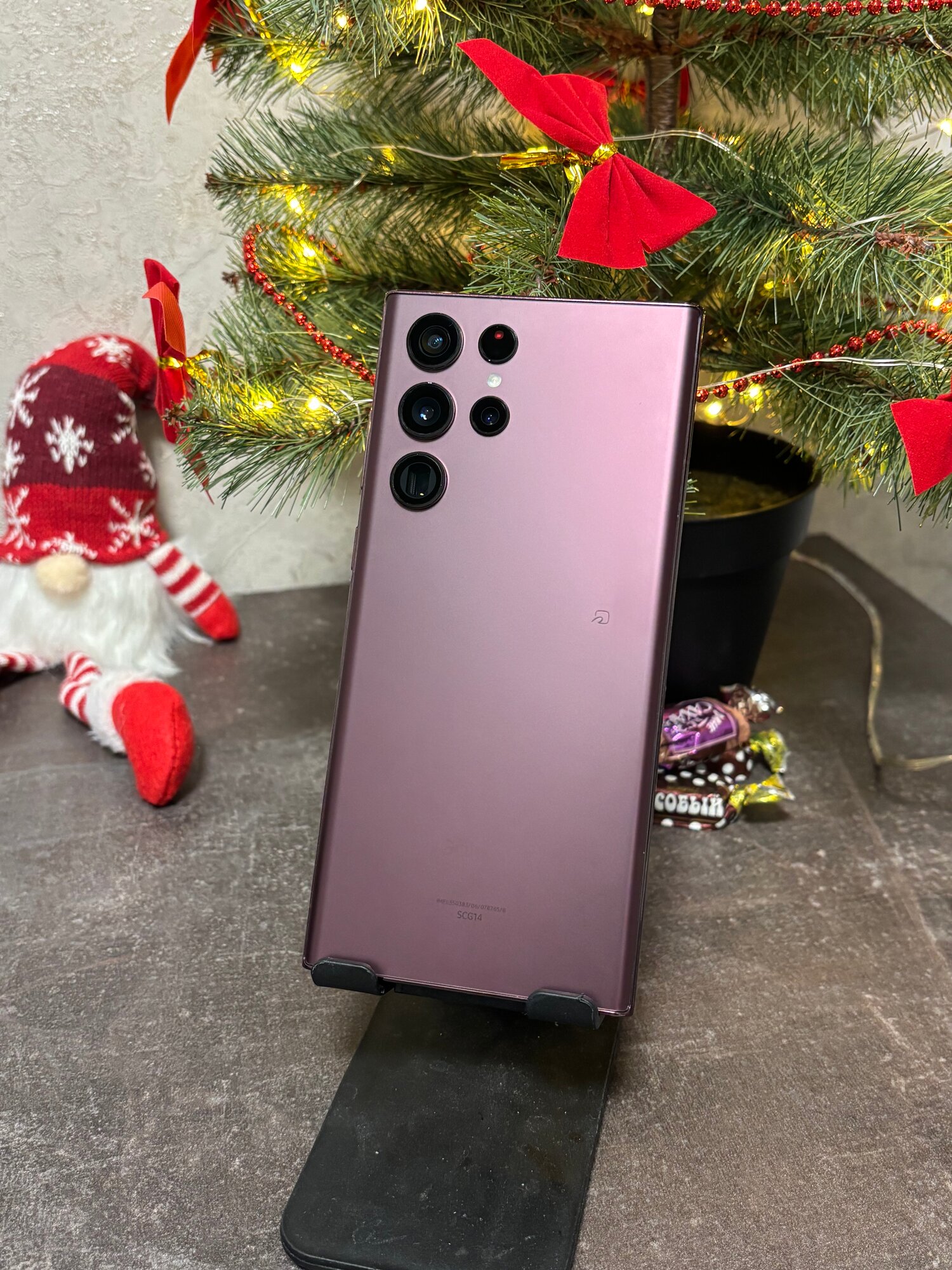 Смартфон Samsung Galaxy S22 Ultra 12/256 ГБ, Dual: nano SIM + eSIM, бургунди (Burgundy)