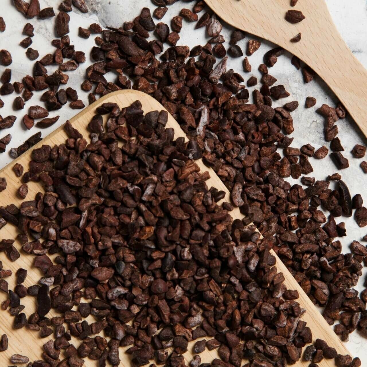 Какао крупка средней обжарки из Венесуэлы и Эквадора ароматических сортов Fino de aroma - фотография № 2