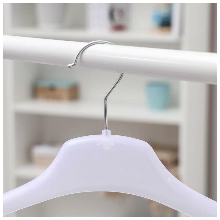 Вешалка-плечики для одежды, размер 46-48, цвет белый - фотография № 2