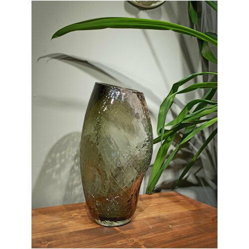 Декоративная ваза для цветов 