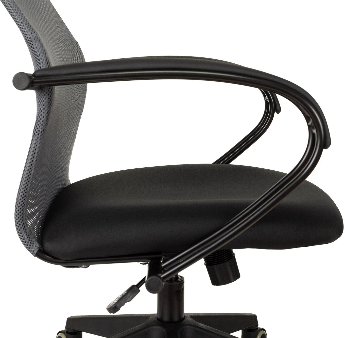 Кресло руководителя Бюрократ CH-607 темно-серый -черный