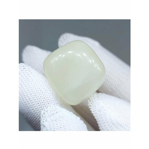 Нефрит Белый, Забайкалье, галтовка 1 шт