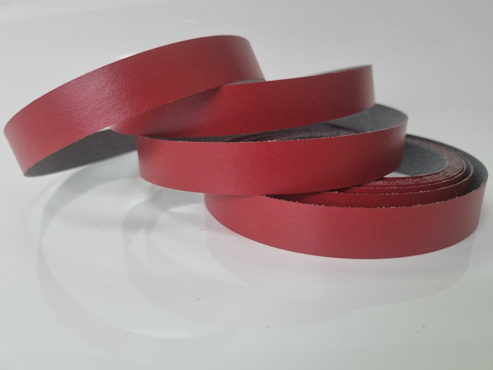 фото Кромка меламиновая