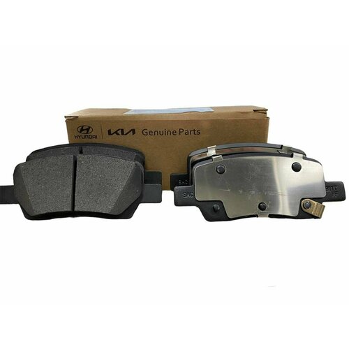 Тормозные колодки задние ориг Hyundai Santa FE Tucson Kia Sorento Carnival 58302P2A50 4500₽
