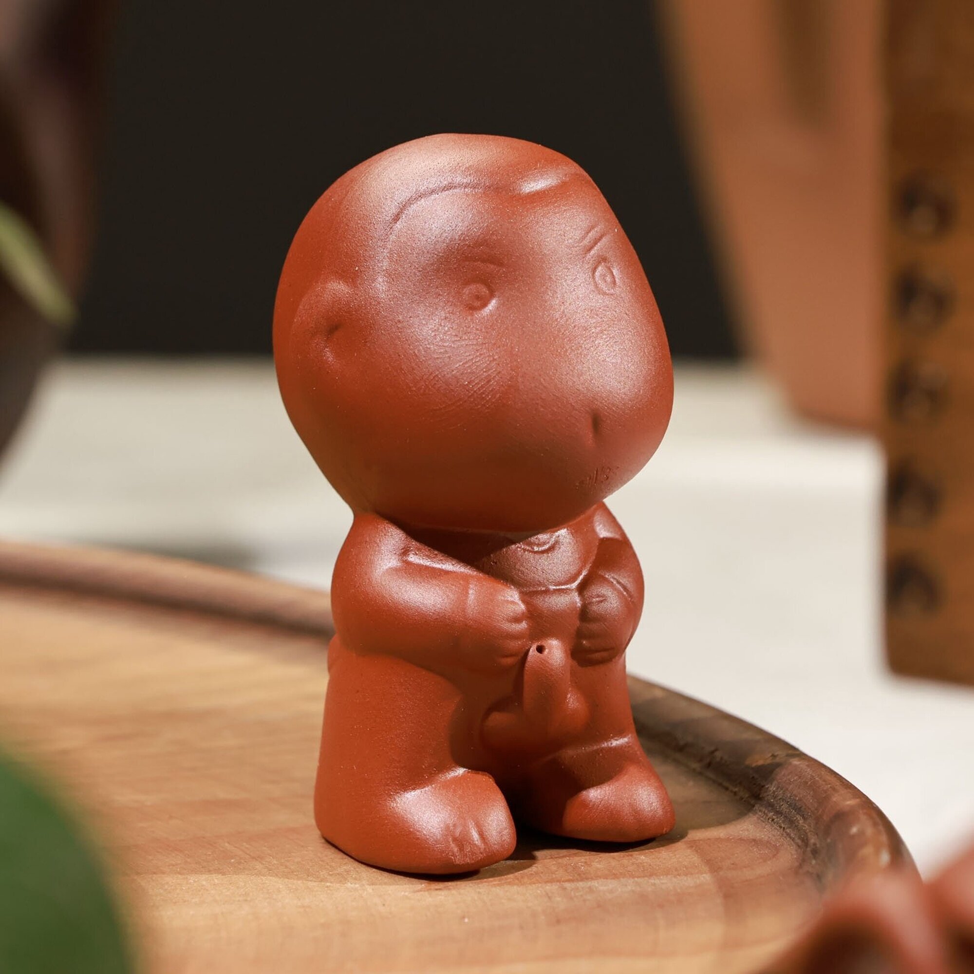 Фигурка для чайной церемонии «Писающий мальчик» керамика 3.5×3.5×6 см