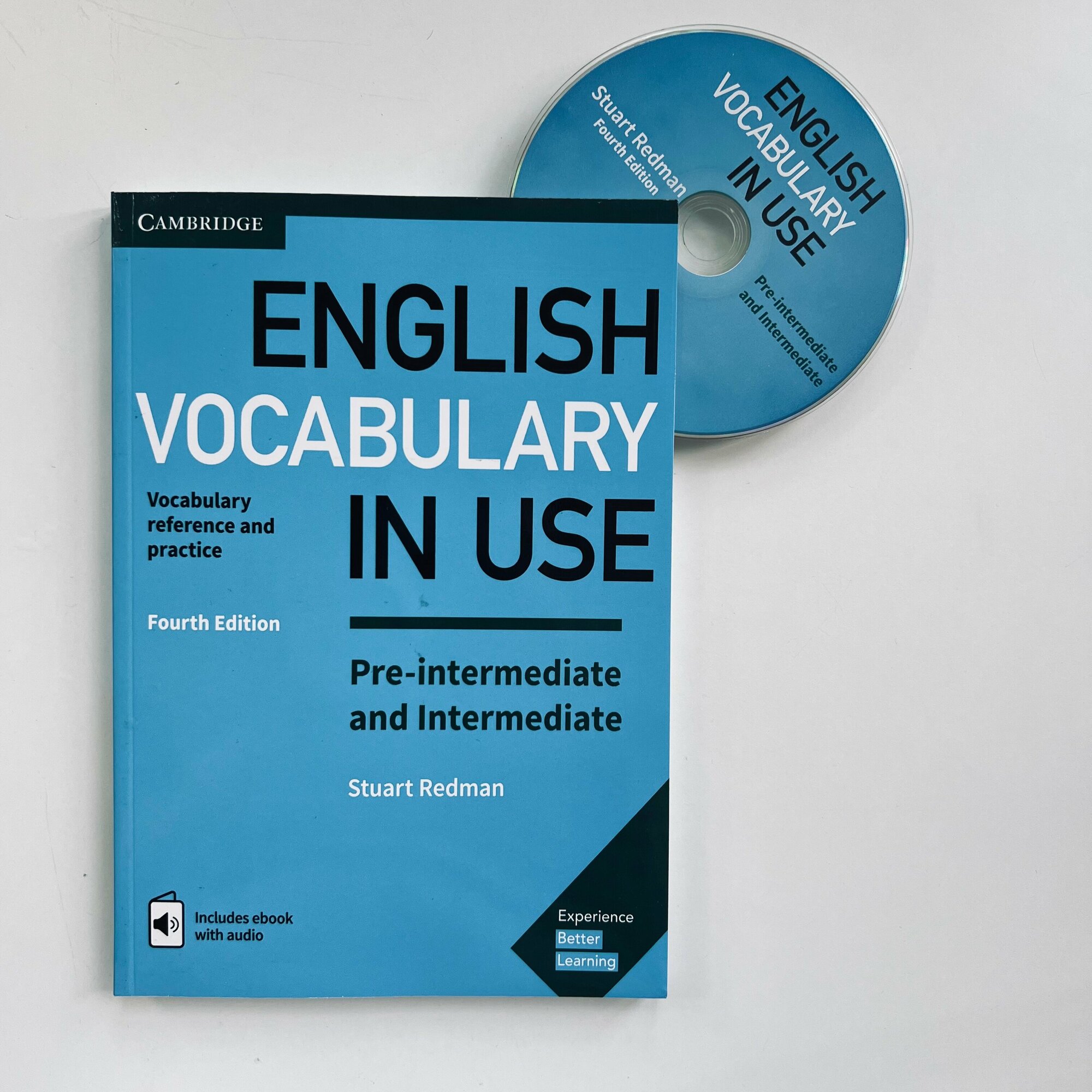 Vocabulary in use Pre-intermediate and Intermediate + CD + QR-код доступа к интернет ресурсу. 4th Edition