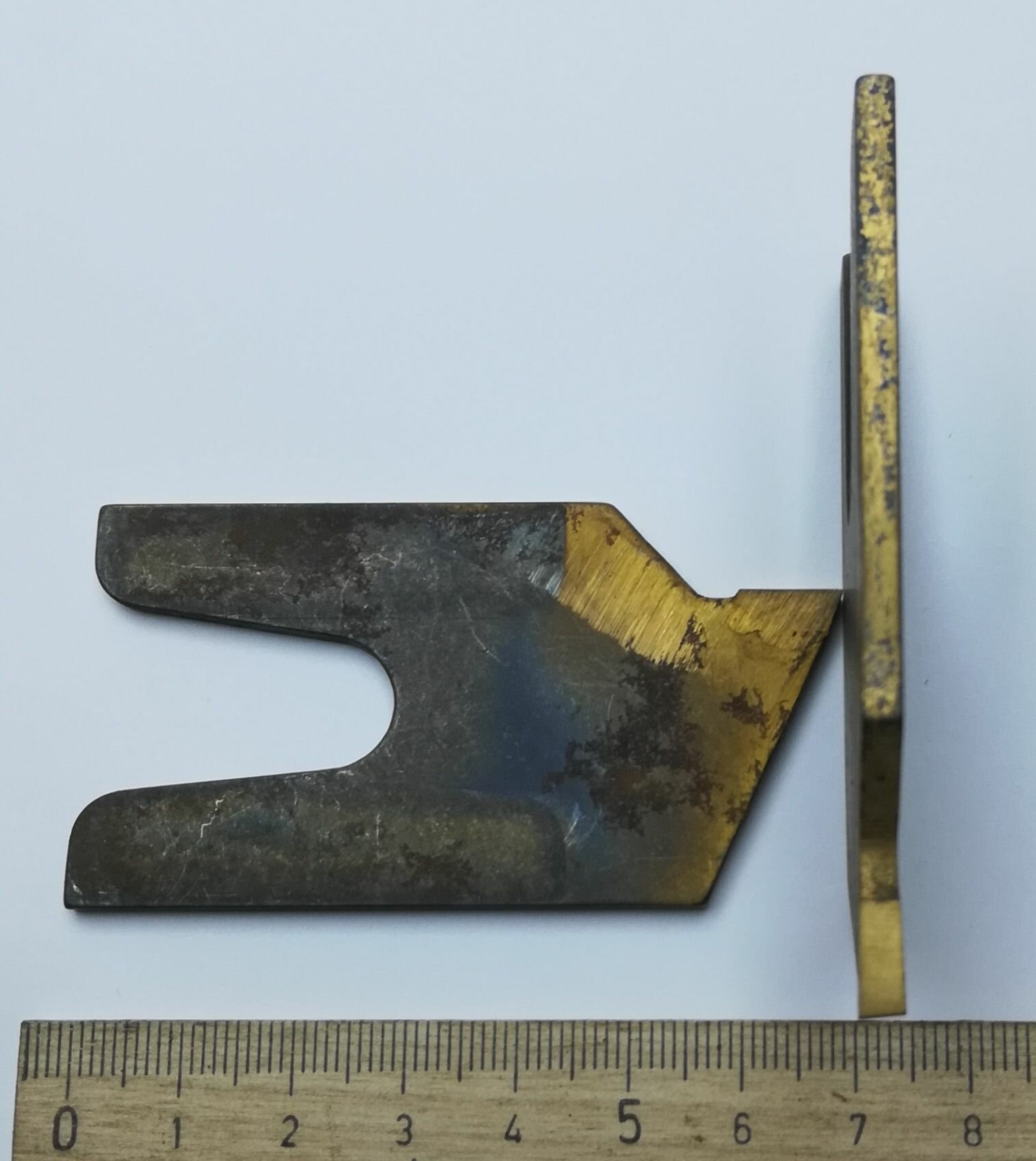 Лезвие отрезное с напайкой 4 мм вилочка (с покрытием)