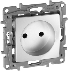 <b>Розетка</b> <b>Legrand</b> 672434 Etika, 16 А, с защитной шторкой <b>Розетка</b> без заземления <b>Legrand</b> Etika для скры