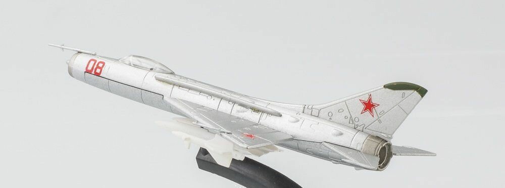 Масштабная модель 1/124 самолет СУ-7 — фото 1