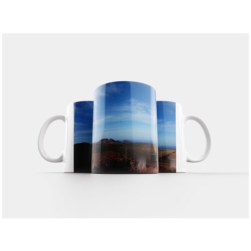 фото Кружка "вулканический остров, праздник, летом" 320 мл lotsprints