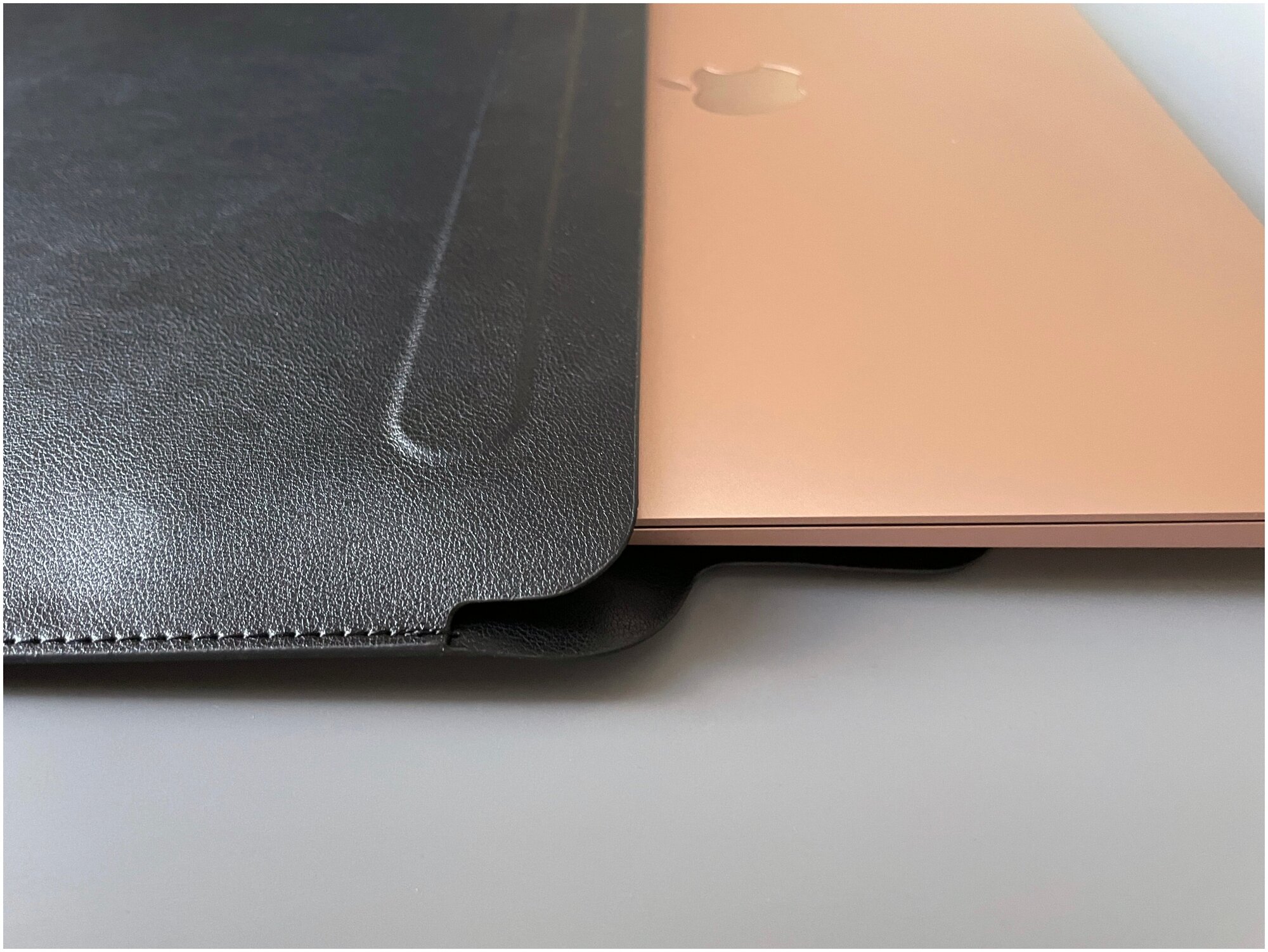 Защитный, тонкий, водооталкивающий Чехол - конверт из эко-кожи для MacBook Pro 15 черный