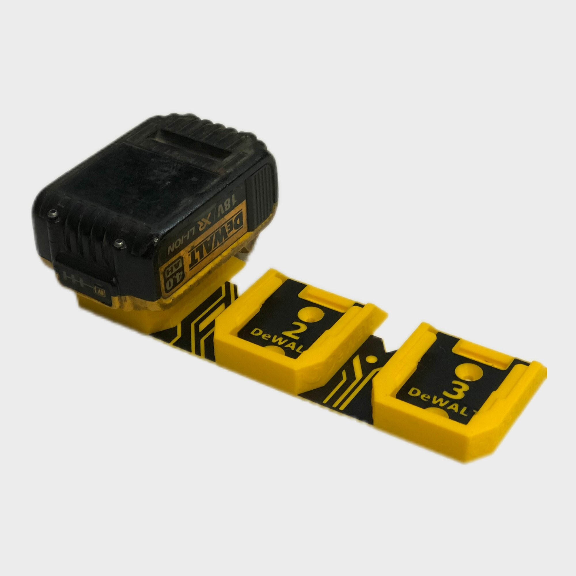 фото Держатель для аккумулятора DeWALT 4 посадочных места