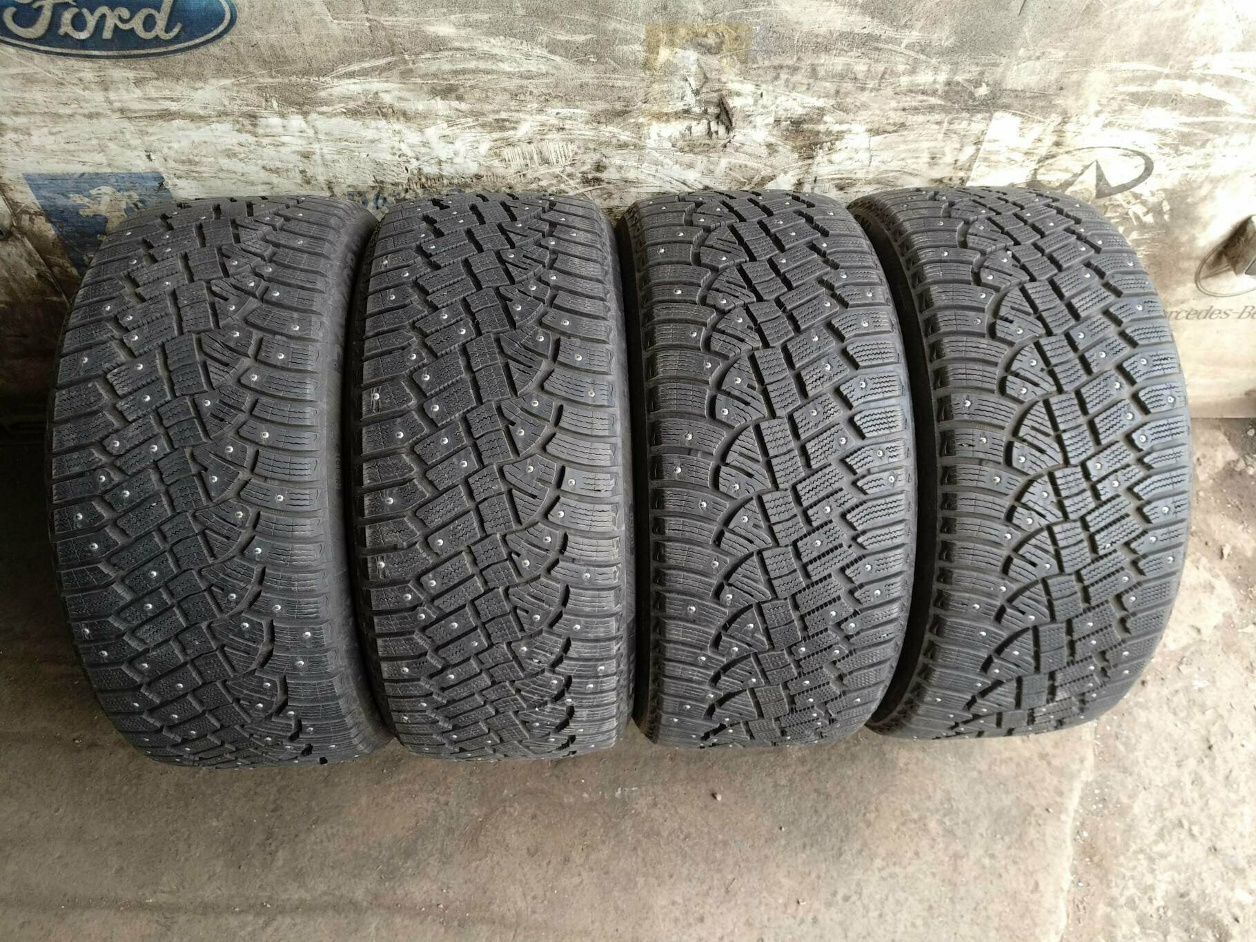 Шины Continental IceContact 2 245/40 R18 97T БУ Зимние шипованные