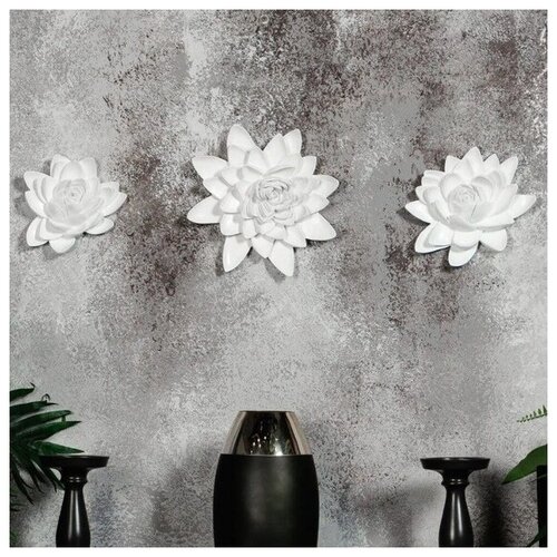 Декор на стену цветы 