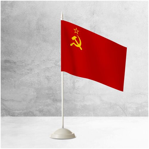 настольный флаг москвы на пластиковой белой подставке флажок москвы настольный 15x22 см на подставке Настольный флаг СССР на пластиковой белой подставке / Флажок СССР настольный 15x22 см. на подставке