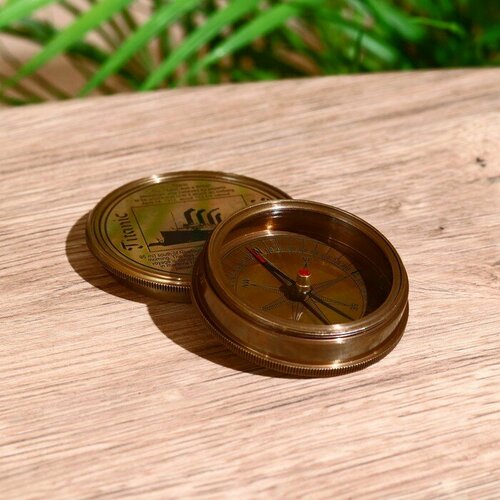 фото Компас "титаник" 6 см, латунь 9348472 сима-ленд