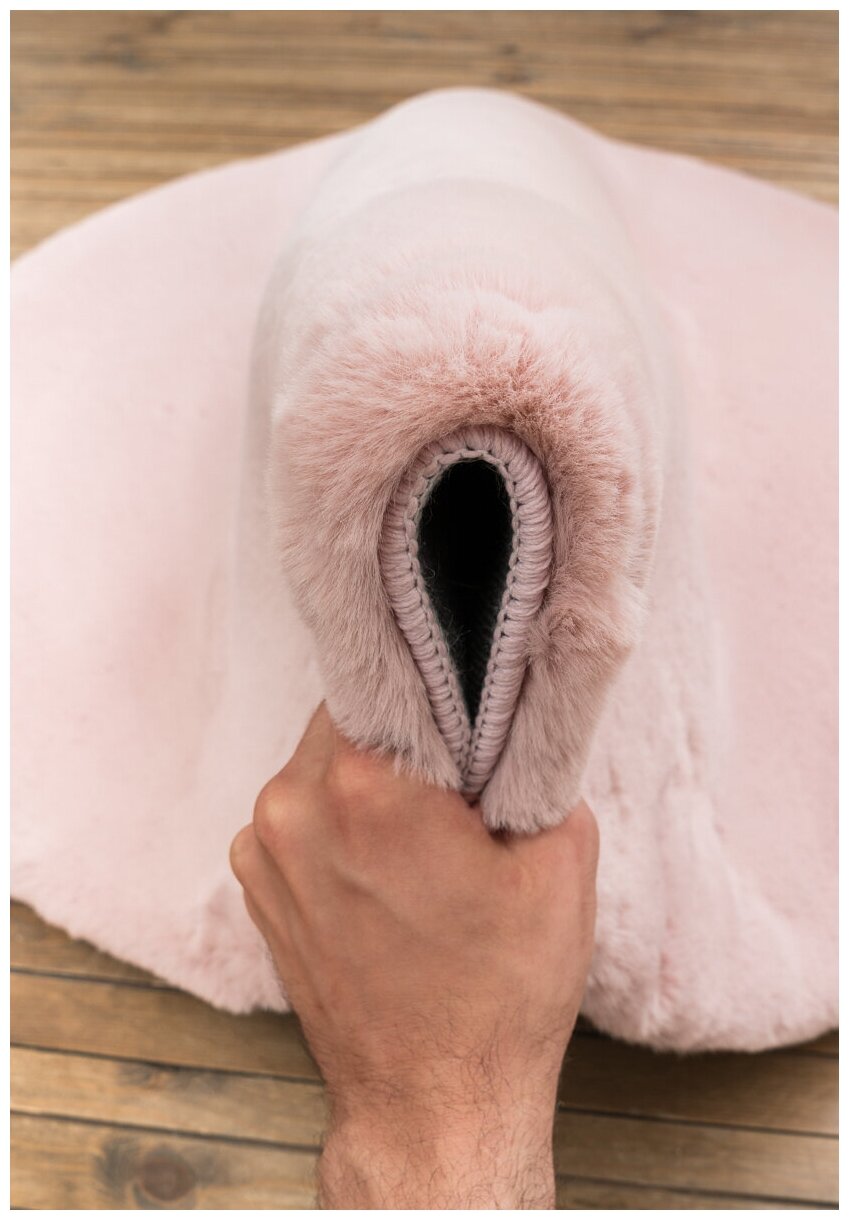 Ковер на пол 0,9 на 0,9 м в спальню, гостиную, детскую, пушистый, с длинным ворсом, розовый Rabbit Rex Blush круглый - фотография № 7