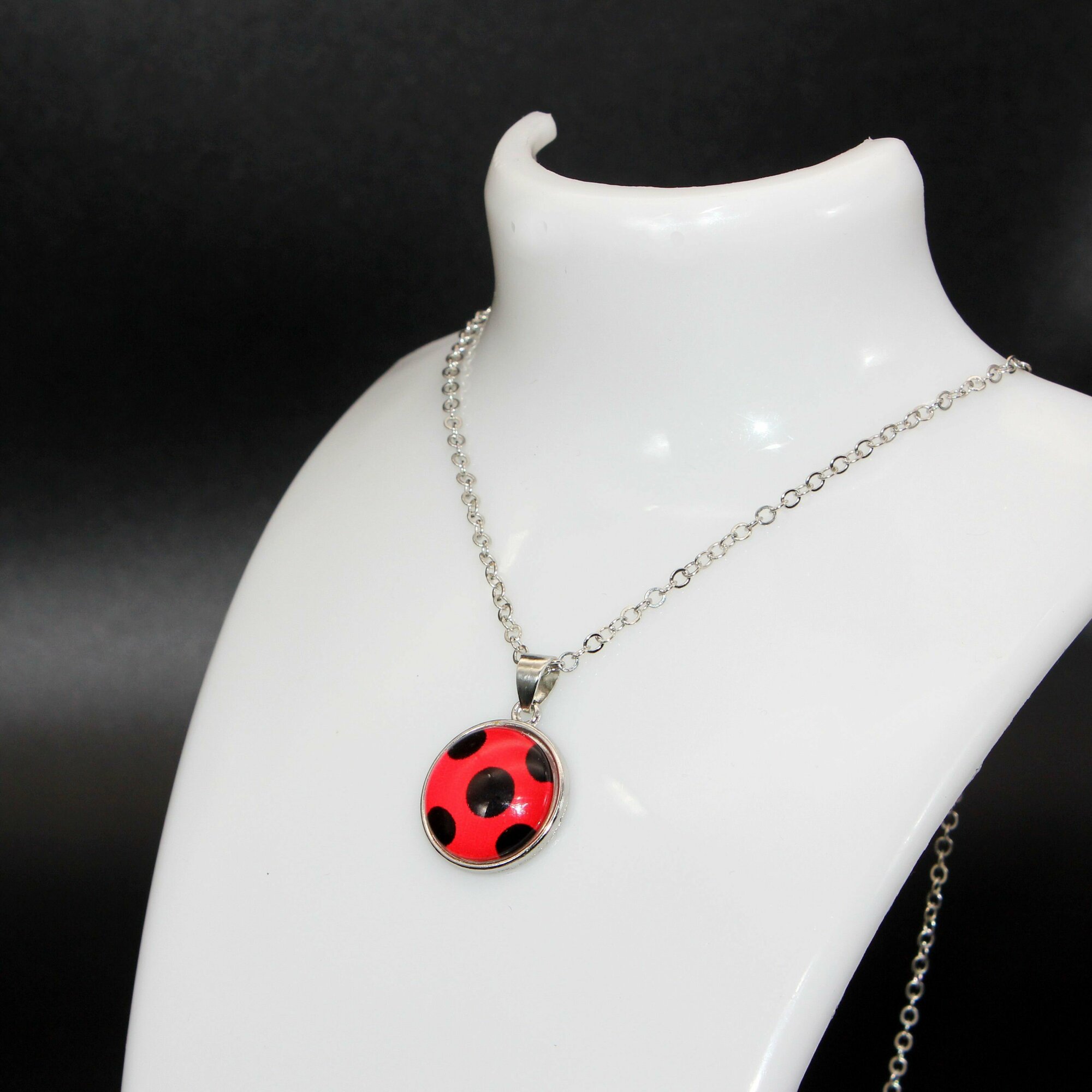 Подвеска M-Simvol, красный/черный — фото 1