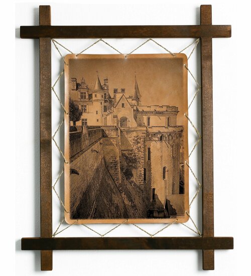 Картина Замок де Амбуаз, Франция, гравировка на натуральной коже, в деревянной раме, подарок, BoomGift