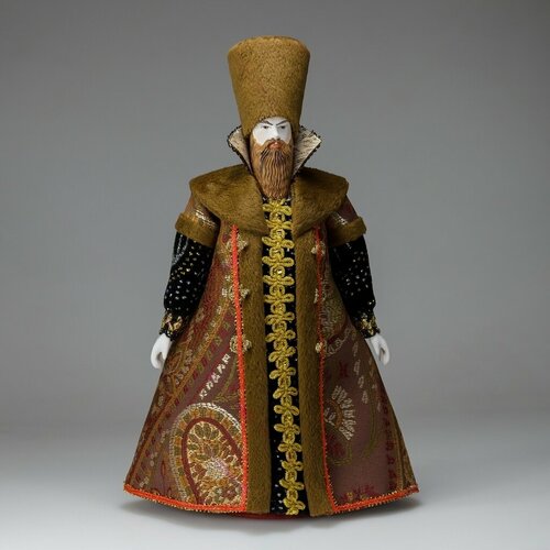 Сувенирная кукла Боярин в горлатной шапке