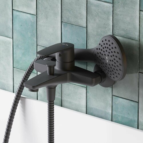 Смеситель для ванны AM.PM Hit F93A15022 черный, в комплекте с лейкой и шлангом, керамический картридж Soft Motion, покрытие Everlast, латунь