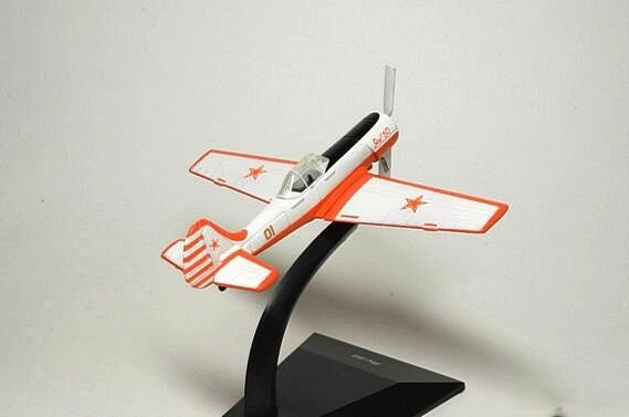 Масштабная модель 1/92 самолет ЯК-50 — фото 1