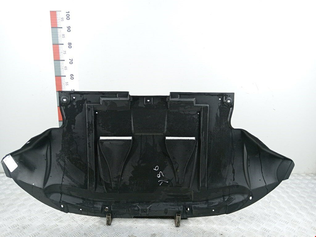 Защита двигателя Audi A4 B5 8D0863823L