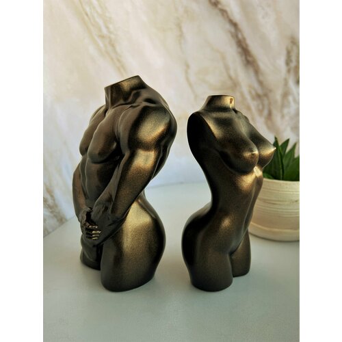 Набор статуэток мужское и женское тело цвет бронза. Гипс. Высота 17 см.