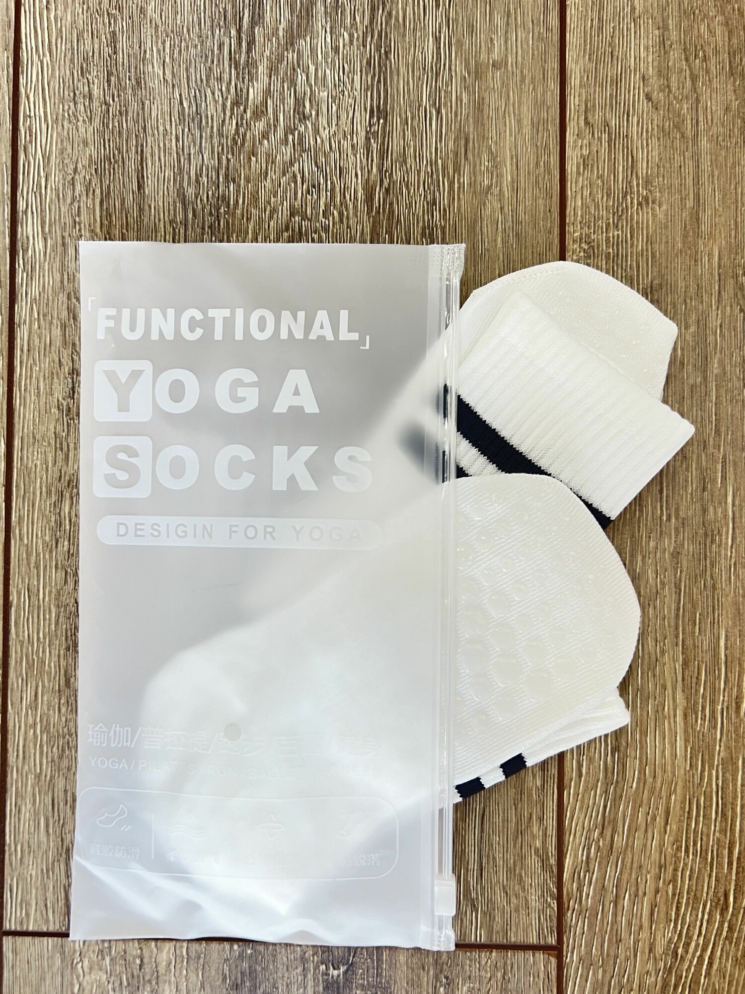 Носки для йоги и пилатеса, высокие, хлопок 90%, антискользящие, белые, размер 36-39 — фото 1