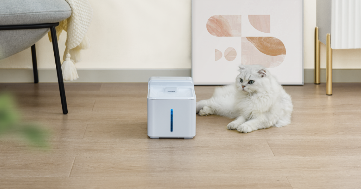 Автоматическая поилка LAIKA для кошек и собак с УФ-лампой - фотография № 16