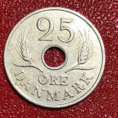 Монета Дания 25 эре 1967 год # 4-6 монета дания 25 эре 1946 год король кристиан x 6 4