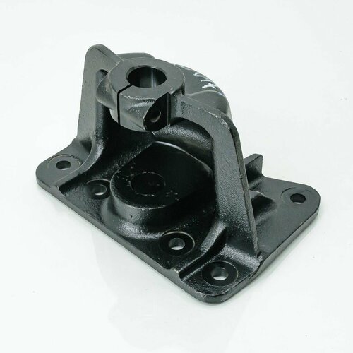 Кронштейн задней рессоры NISSAN DIESEL PM 13565₽