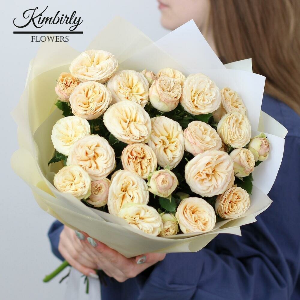 15 пионовидных кустовых роз трендсеттер. Букет 186 Kimbirly Flowers