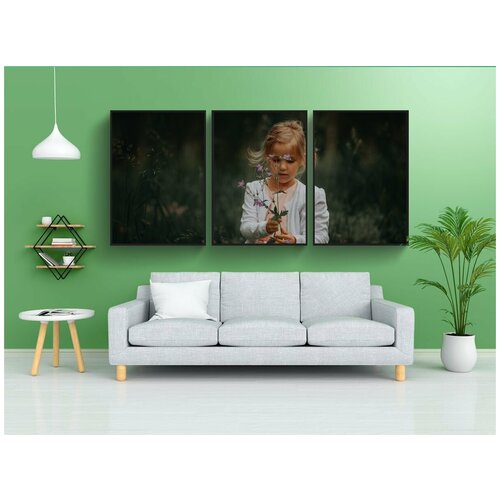 фото Набор модулных постеров для интерьера "цветы, девочка, детство" 60x90 см. в тубусе, без рамки lotsprints