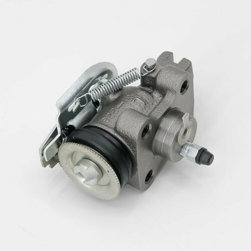 Рабочий тормозной цилиндр передний MMC CANTER 4444 диаметр 32 с прокачкой левый YUHOLI 4335₽