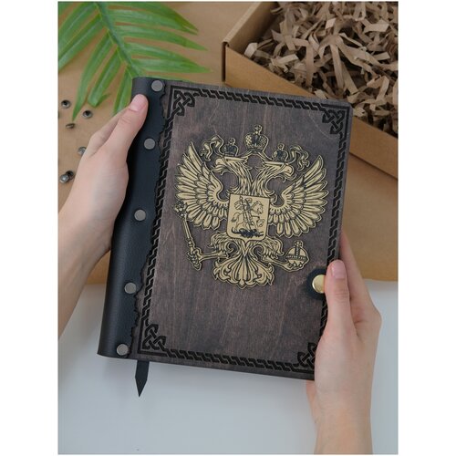 Блокнот деревянный INDI герб для мужчины Ежедневник недатированный А5