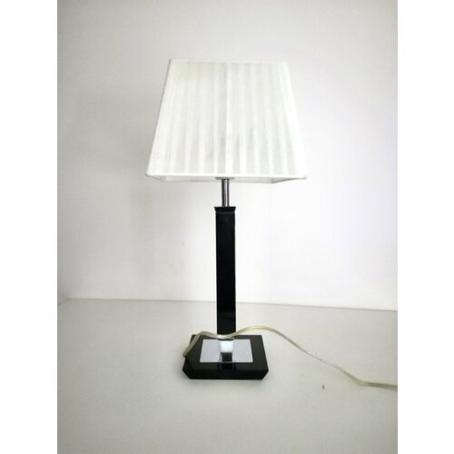 Лампа настольная Prisma Zen (Paulo Coelho, Португалия) высотой 46 см с абажуром из органзы белого цвета