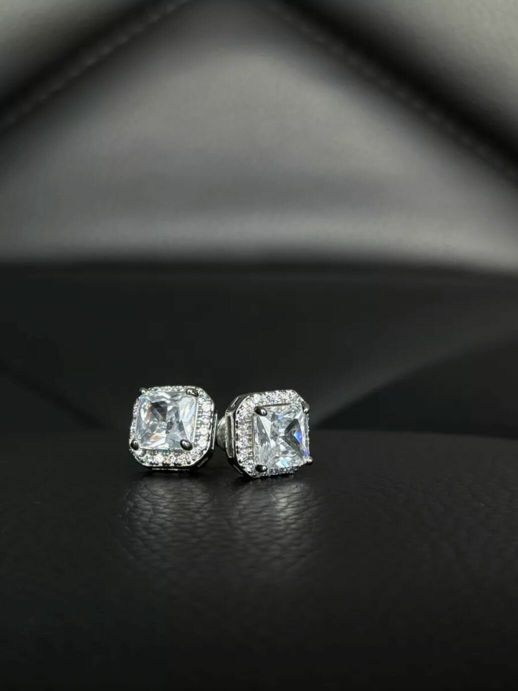 Серьги пусеты, кристалл, белый, серебряный — фото 1