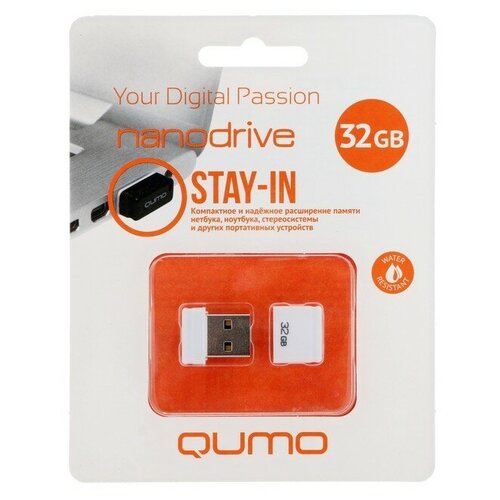 Флешка Qumo Nano Black, 32 Гб, USB2.0, белая