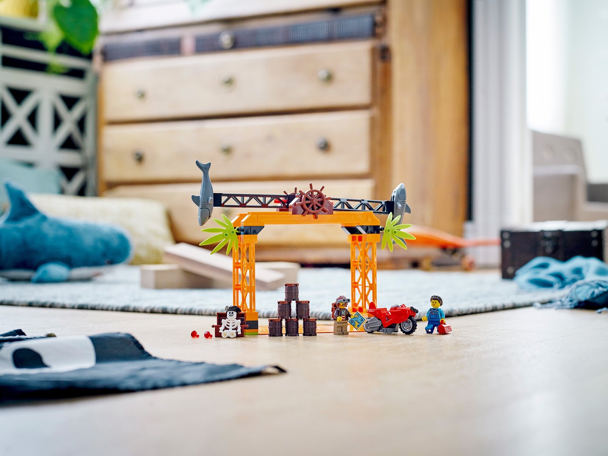Конструктор Lego 60342 The Shark Attack Stunt Challenge - фото №12