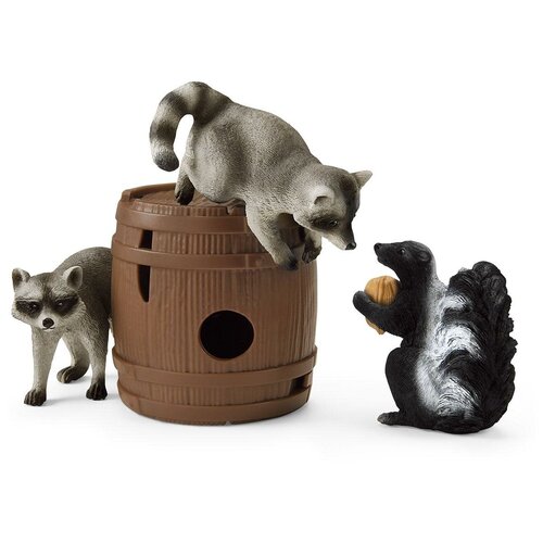 Игровой набор Schleich «Охота за орехами. Еноты и скунс» (42532) фигурки schleich эльфийки айела и фея 7058782 2 шт