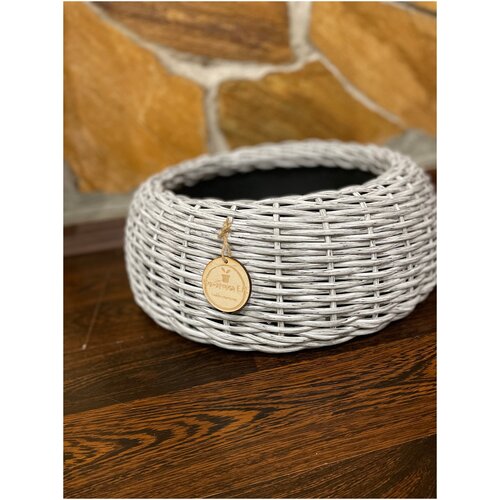 кашпо из ротанга