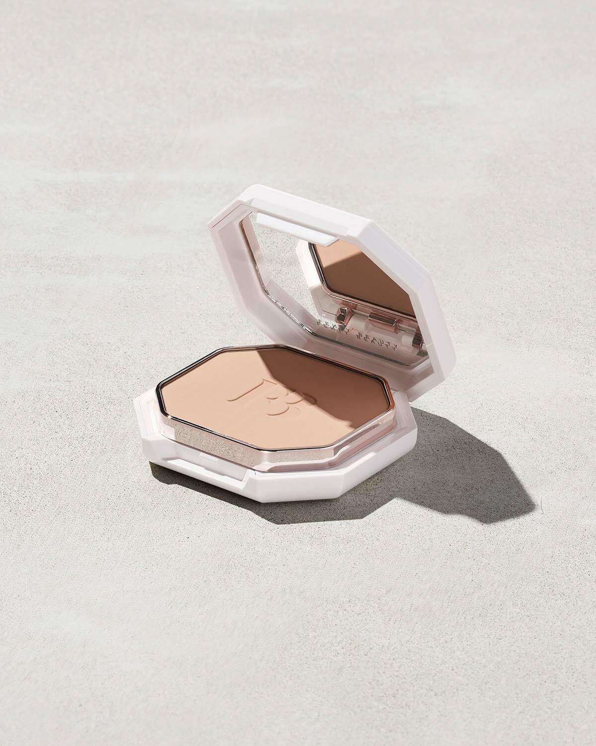 Fenty Beauty By Rihanna Пудра Pro Filt'R Soft Matte Powder Foundation, 9,1 гр. тон 170