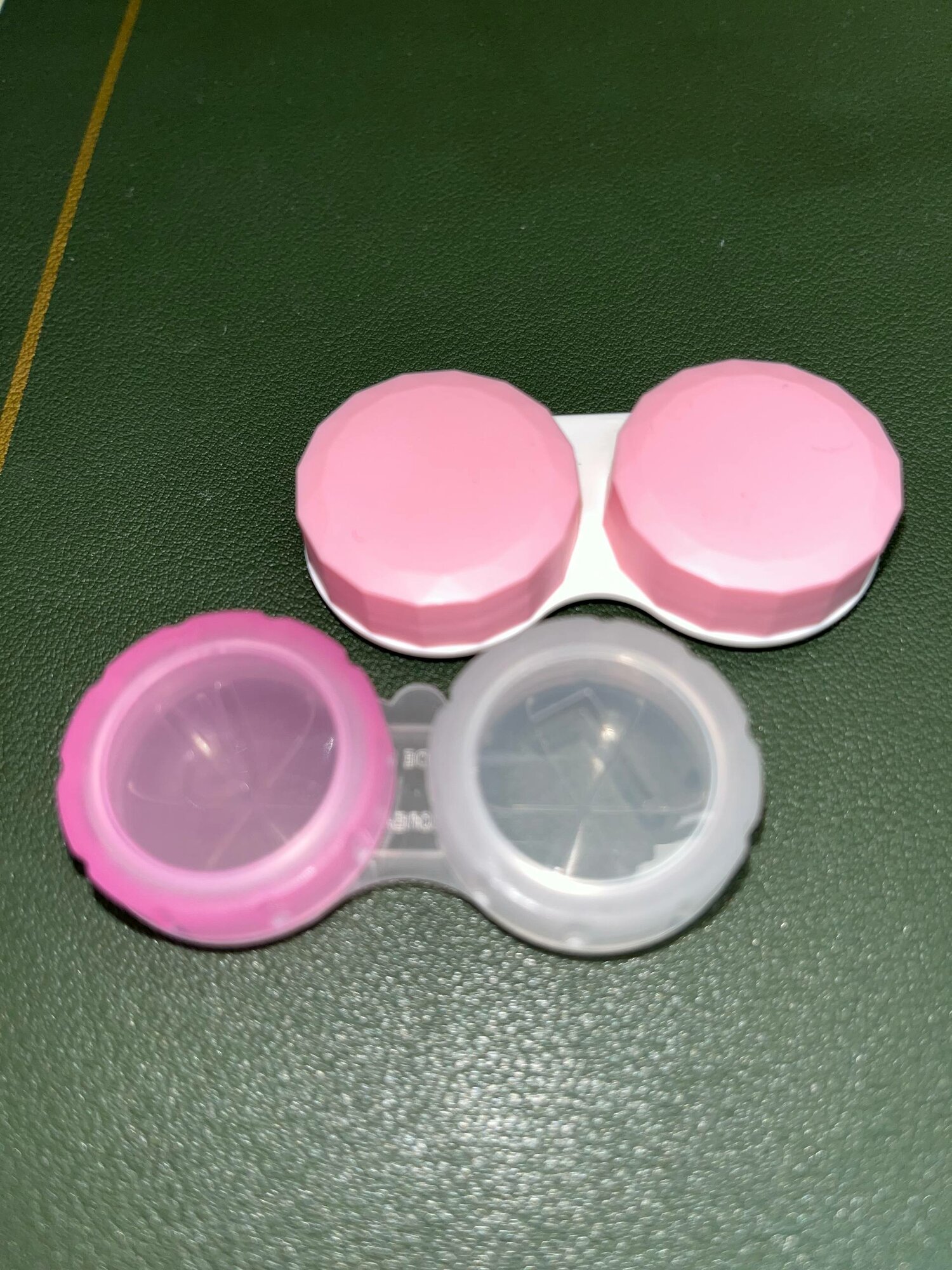 Контейнер для хранения контактных линз материал пластик розовый (1шт) — фото 1