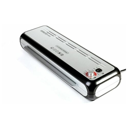 серебристый