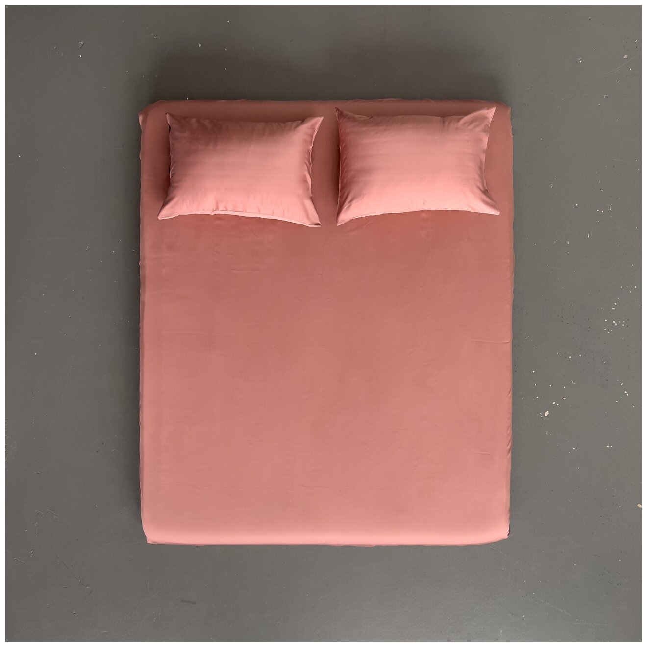 Натяжная простыня из тенселя 160х200х30 см, цвет розовый
